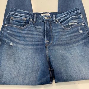 Never worn Good American Jeans